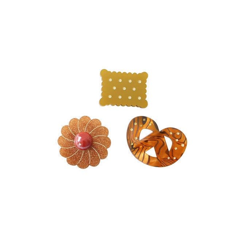 Set of 3 Cookie Brooches by Laliblue